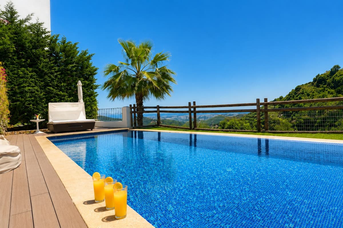 Detached Villa in Benahavís — photo 5 of 10