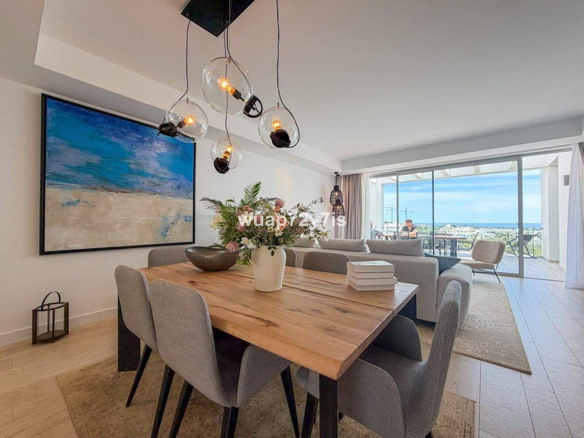 Top Floor Apartment in Casares — photo 2 of 10