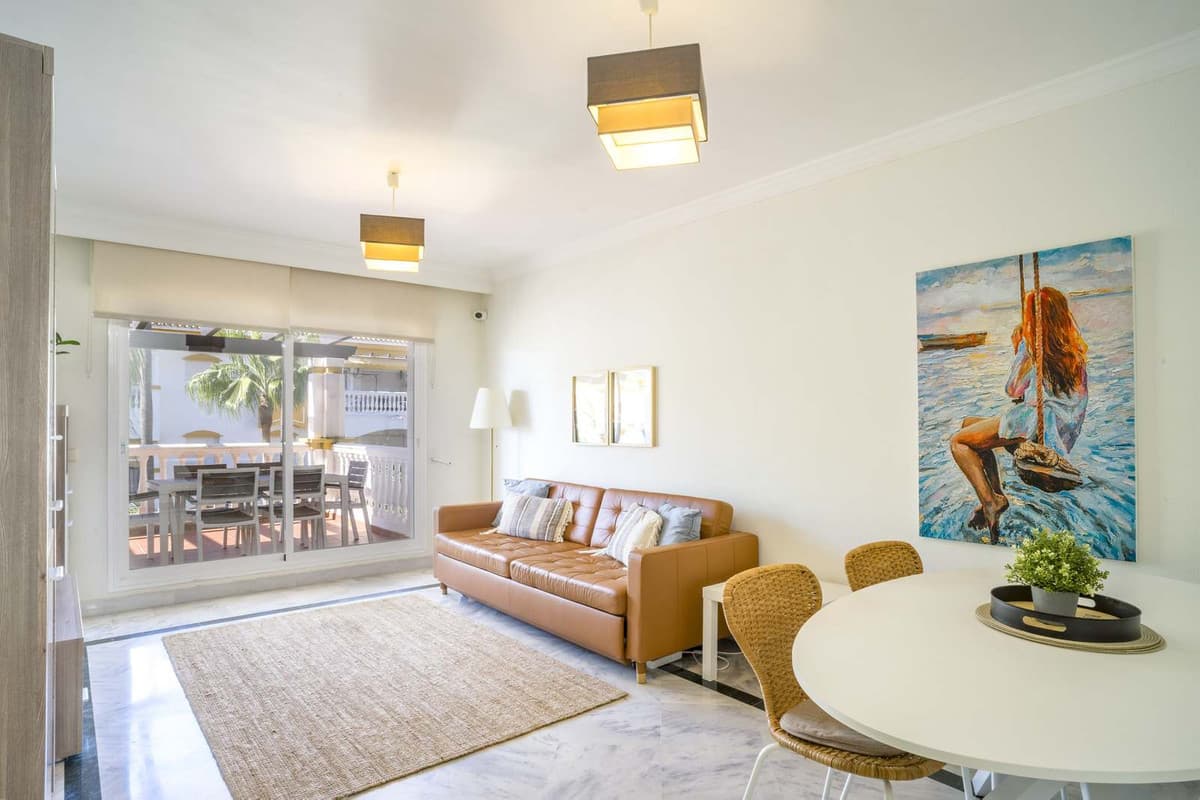 Middle Floor Apartment in Marbella — photo 6 of 10