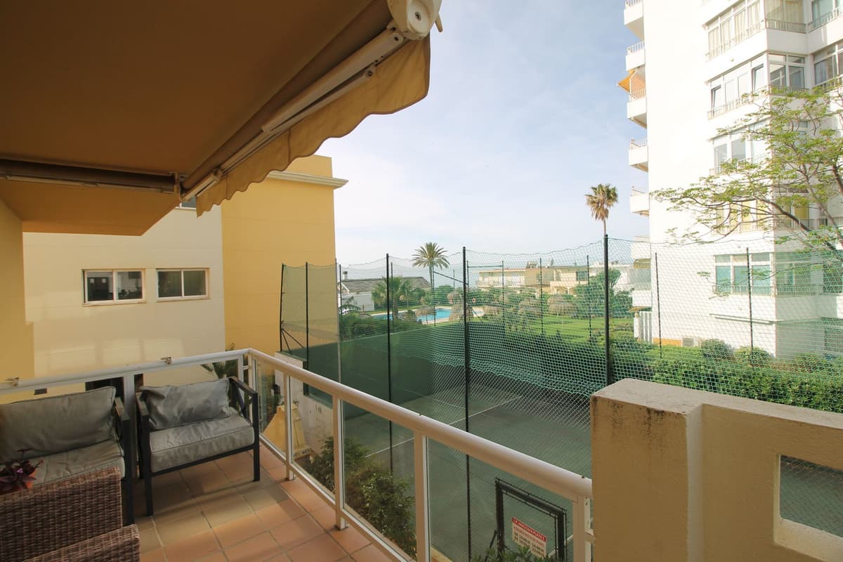 Middle Floor Apartment in La Cala de Mijas — photo 2 of 10