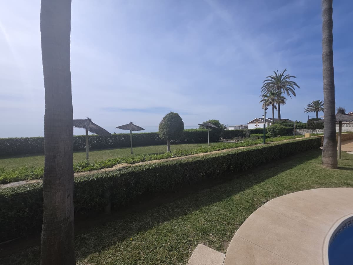 Middle Floor Apartment in La Cala de Mijas — photo 4 of 10