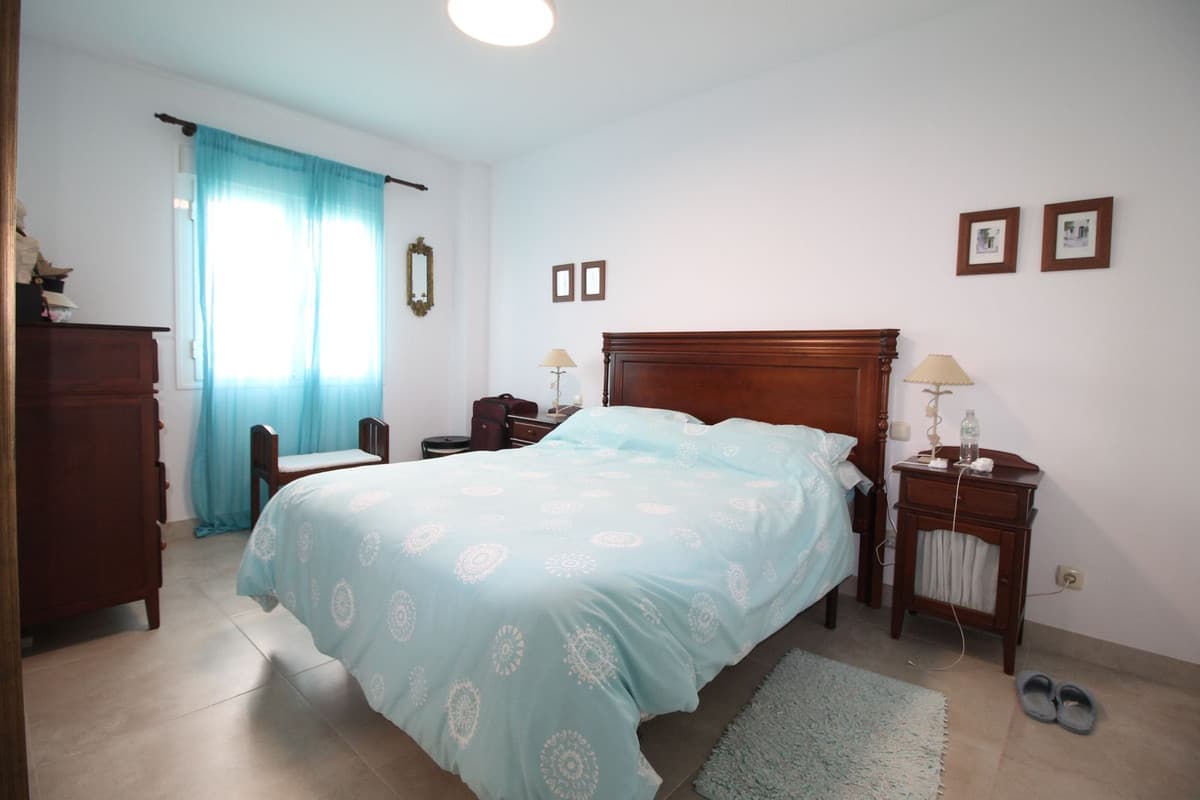 Middle Floor Apartment in La Cala de Mijas — photo 5 of 10