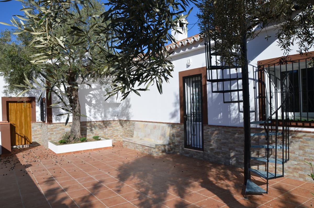 Detached Villa in Alora — photo 5 of 10