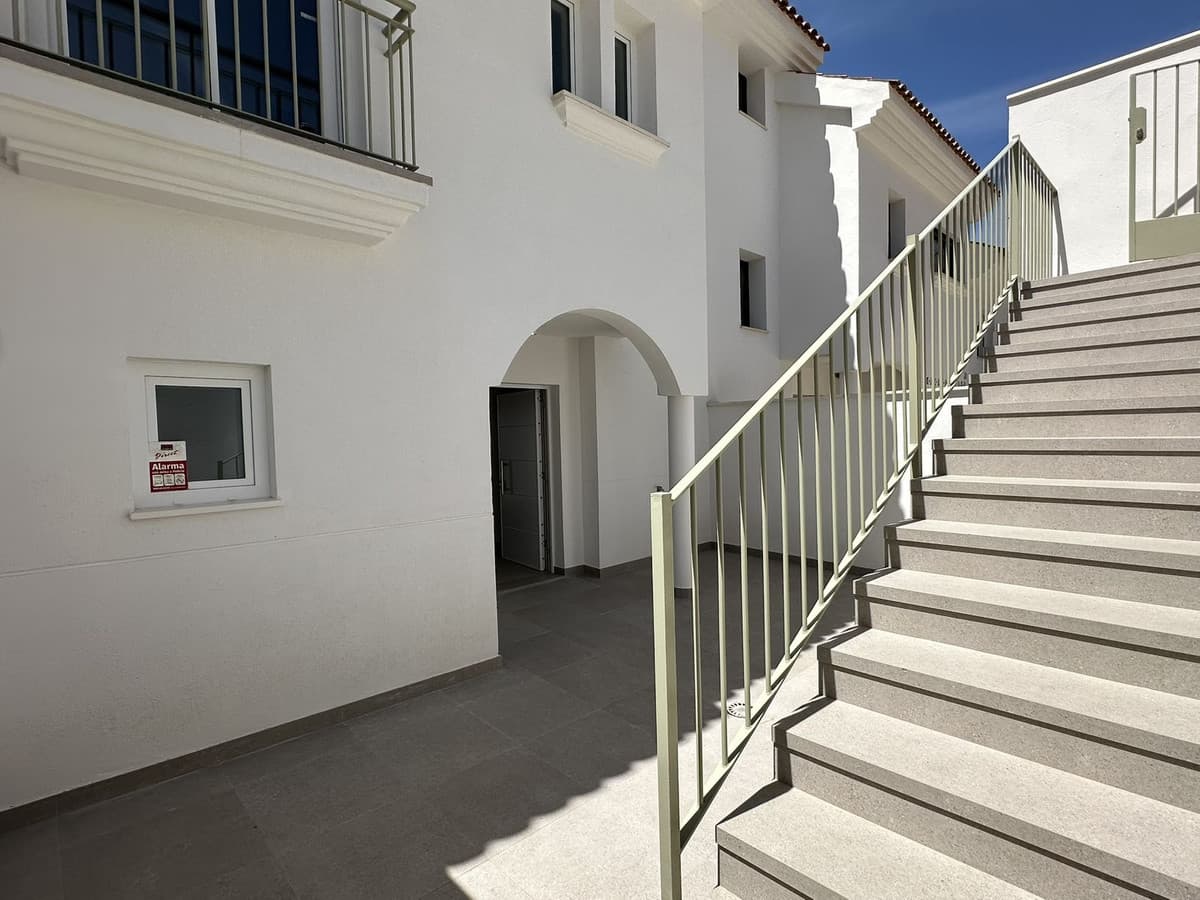 Townhouse in Torrequebrada — photo 4 of 10