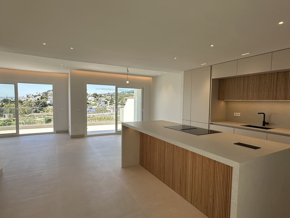 Townhouse in Torrequebrada — photo 7 of 10