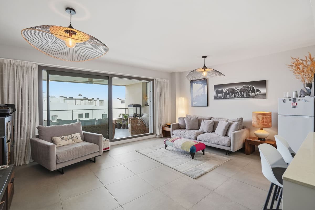 Middle Floor Apartment in Benalmadena — photo 3 of 10