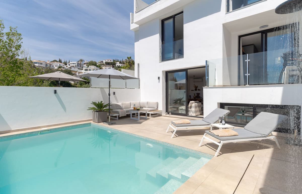 Townhouse in Torreblanca — photo 2 of 10