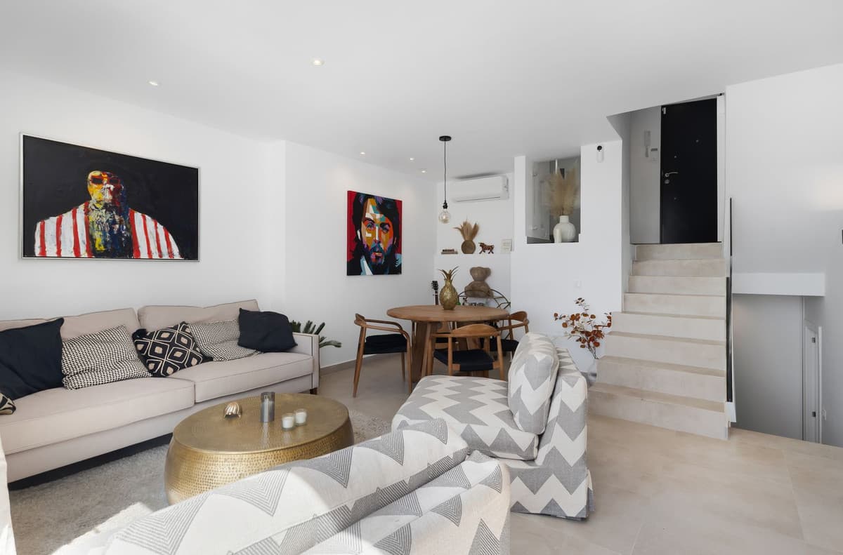 Townhouse in Torreblanca — photo 8 of 10