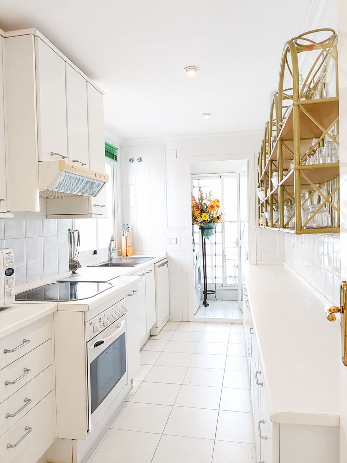 Middle Floor Apartment in Marbella — photo 4 of 10