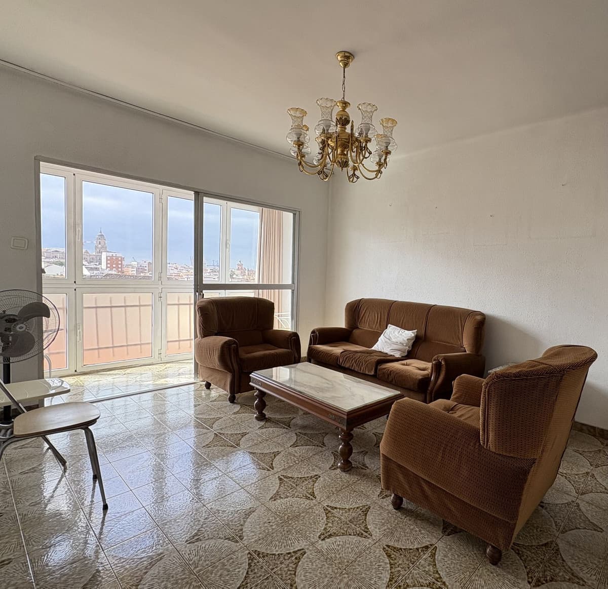 Middle Floor Apartment in Málaga Centro — photo 2 of 10