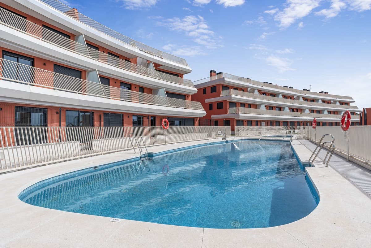 Middle Floor Apartment in La Cala de Mijas — photo 1 of 10