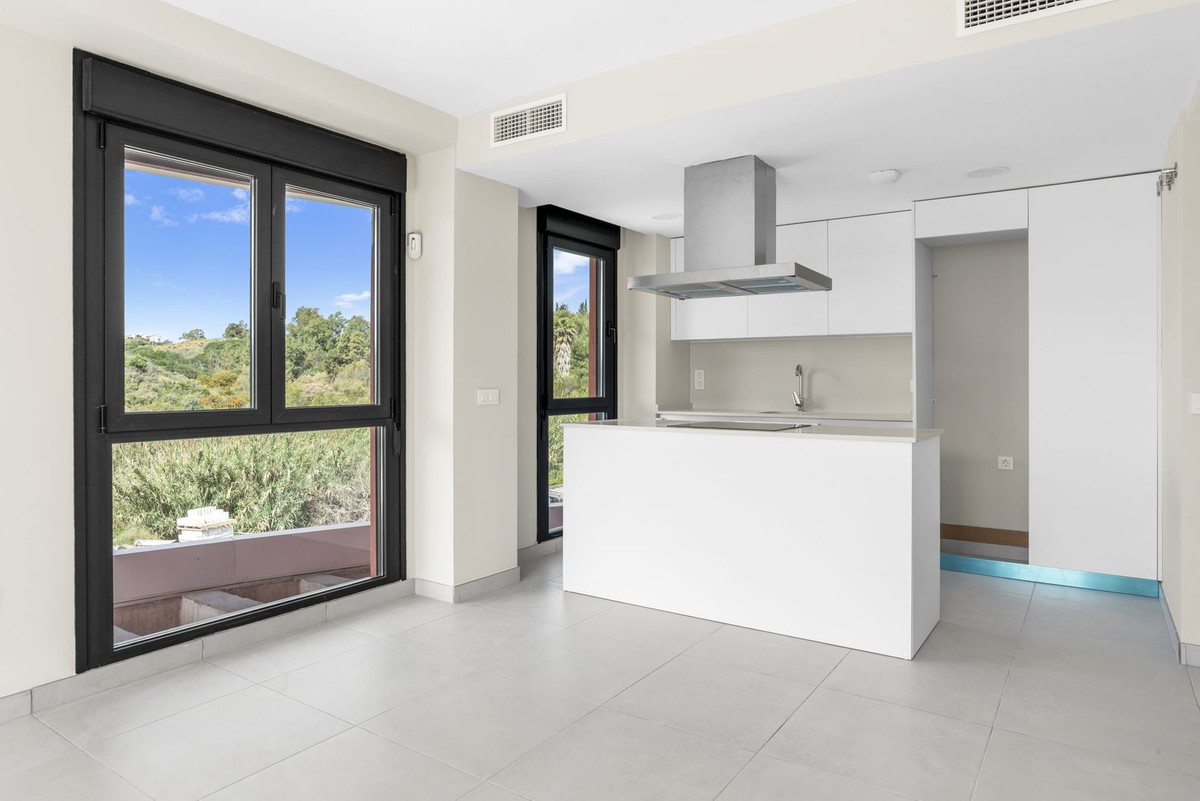 Middle Floor Apartment in La Cala de Mijas — photo 7 of 10
