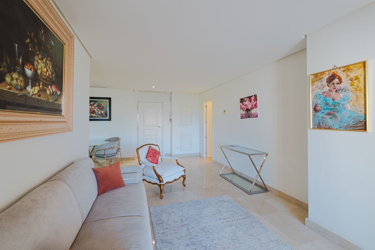 Ground Floor Apartment in Nueva Andalucía — photo 3 of 10