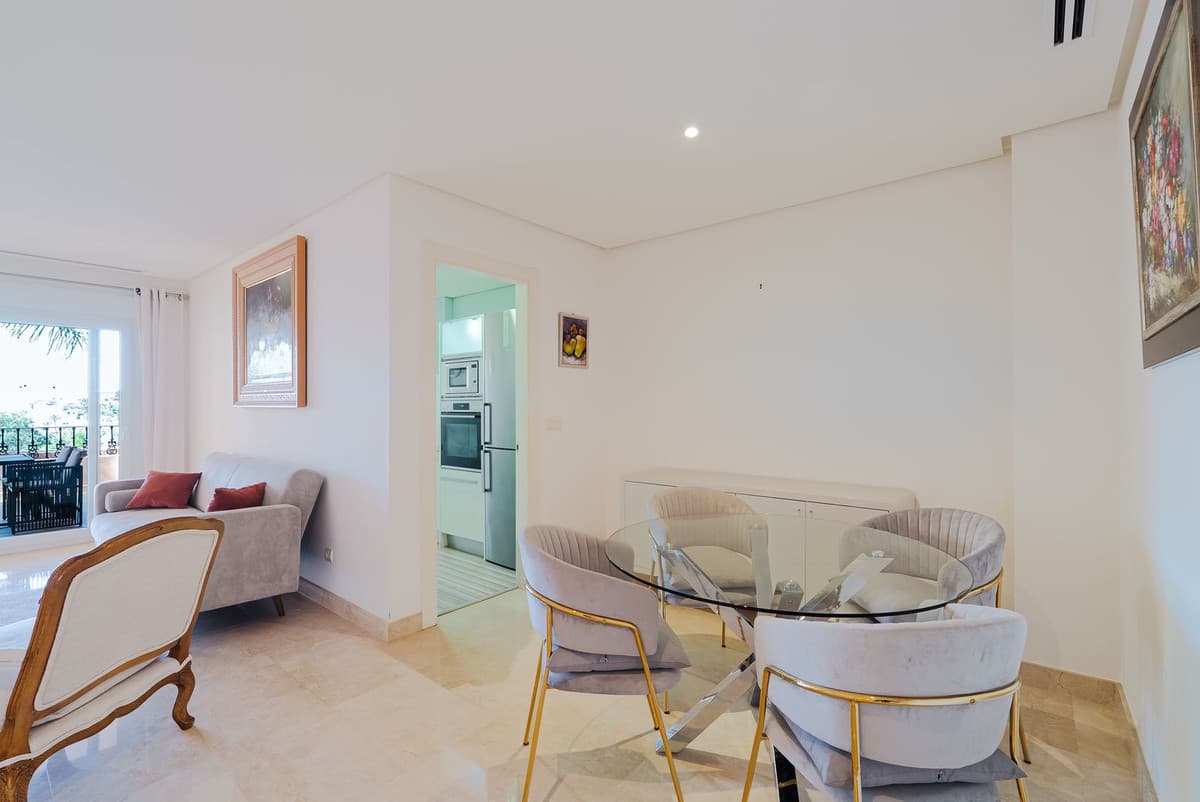 Ground Floor Apartment in Nueva Andalucía — photo 9 of 10