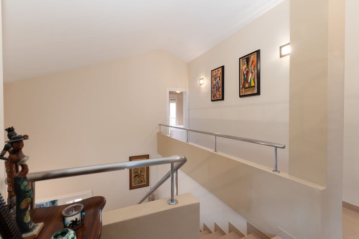 Detached Villa in Alhaurín de la Torre — photo 3 of 10