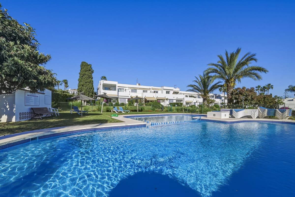 Semi-Detached House in Marbella — photo 1 of 10