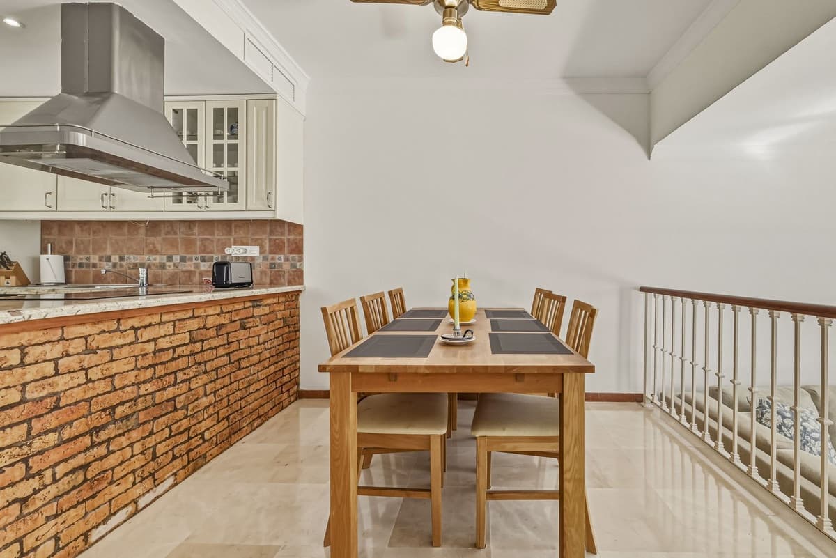 Semi-Detached House in Marbella — photo 8 of 10
