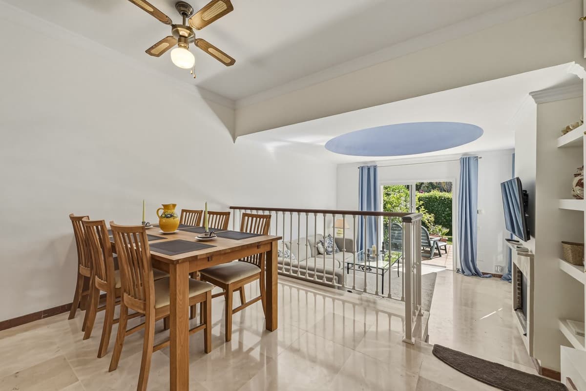Semi-Detached House in Marbella — photo 9 of 10