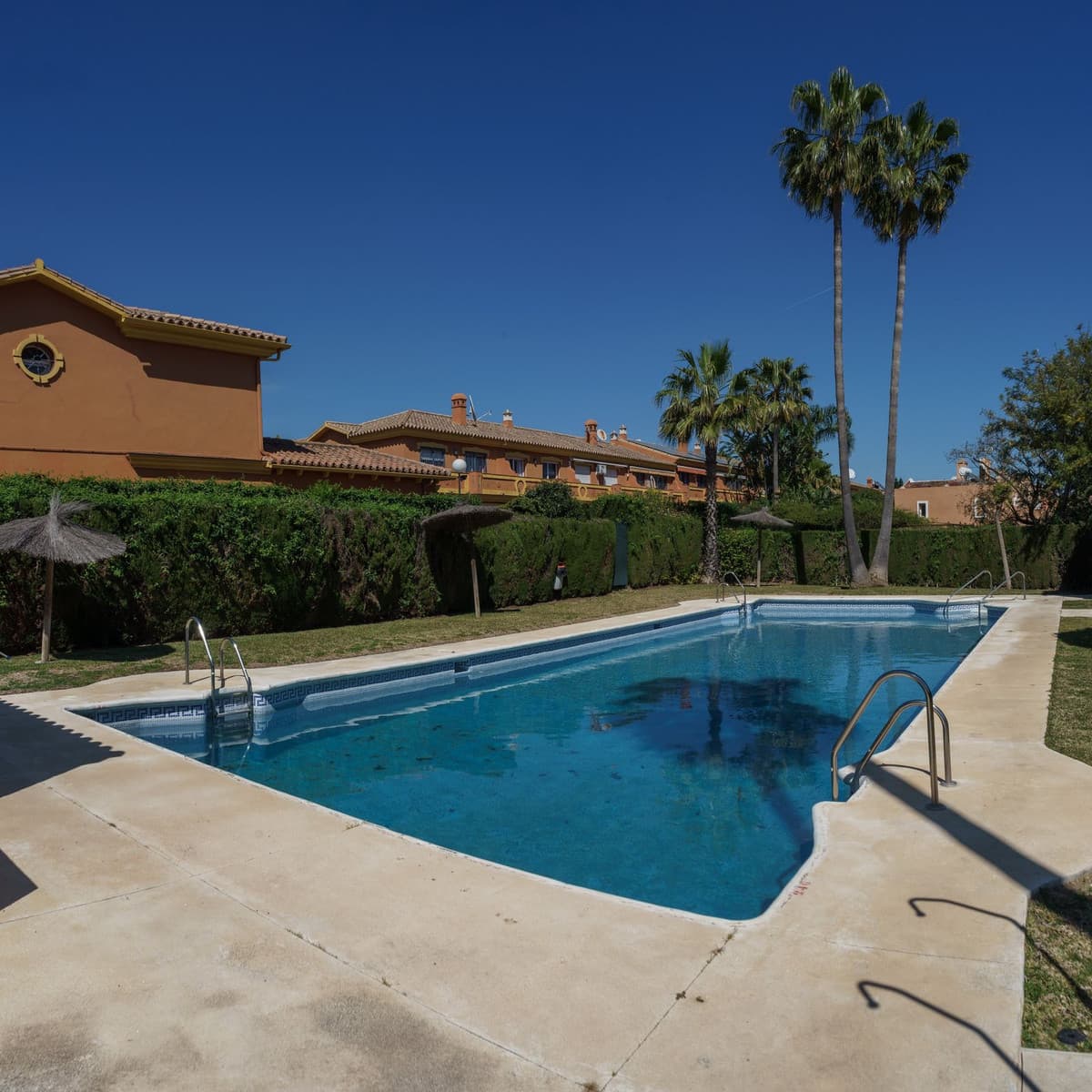 Townhouse in Atalaya — photo 1 of 10