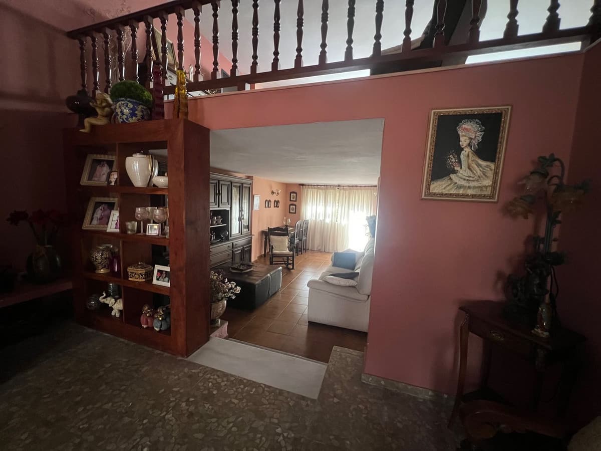 Semi-Detached House in Estepona — photo 5 of 10