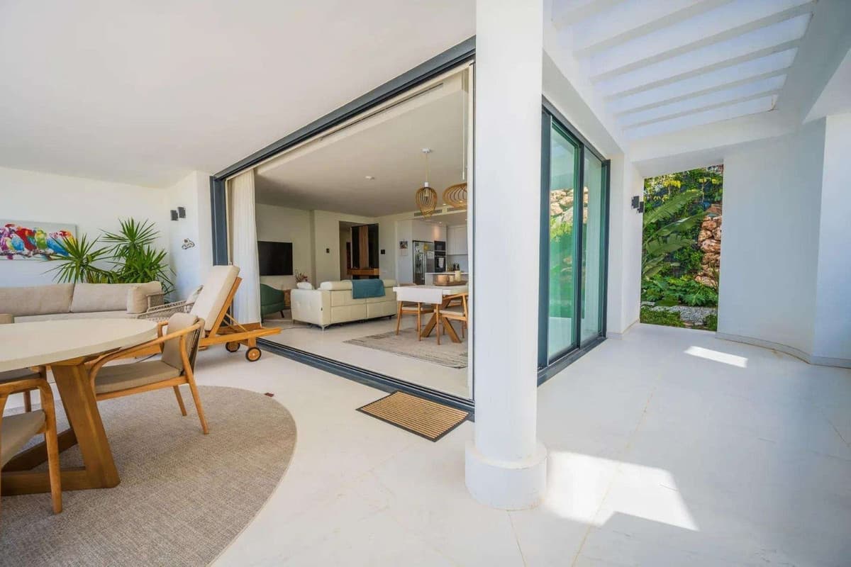 Ground Floor Apartment in Marbella — photo 4 of 10