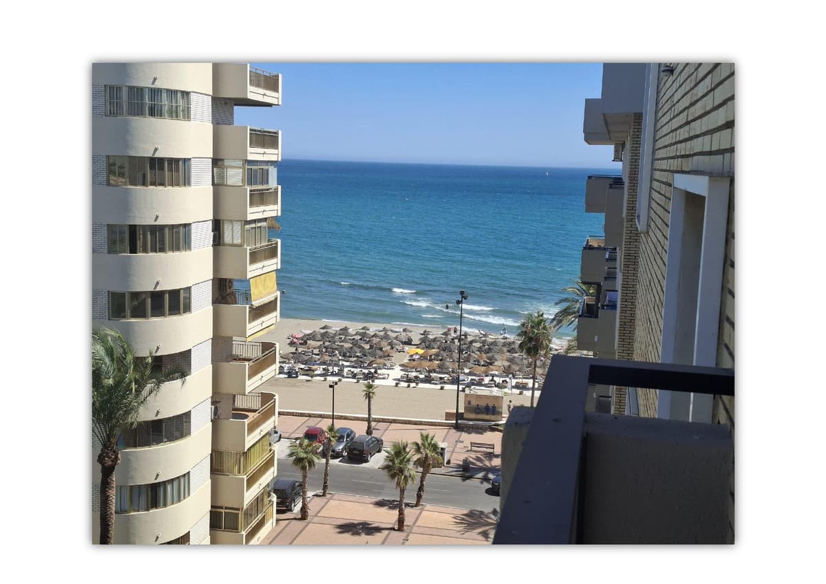 Middle Floor Apartment in Fuengirola — photo 2 of 10