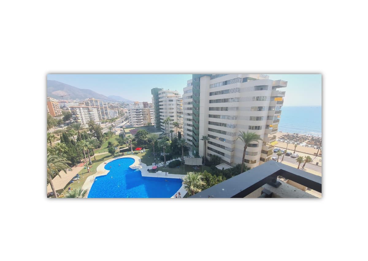 Middle Floor Apartment in Fuengirola — photo 3 of 10