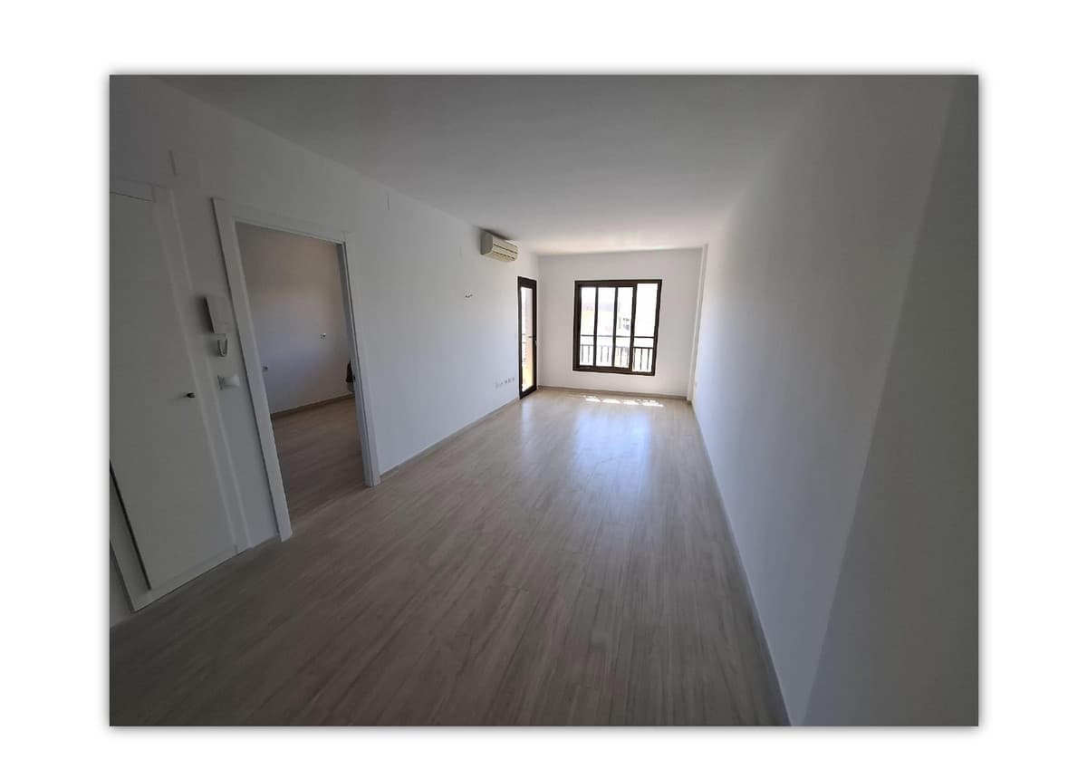 Middle Floor Apartment in Fuengirola — photo 5 of 10