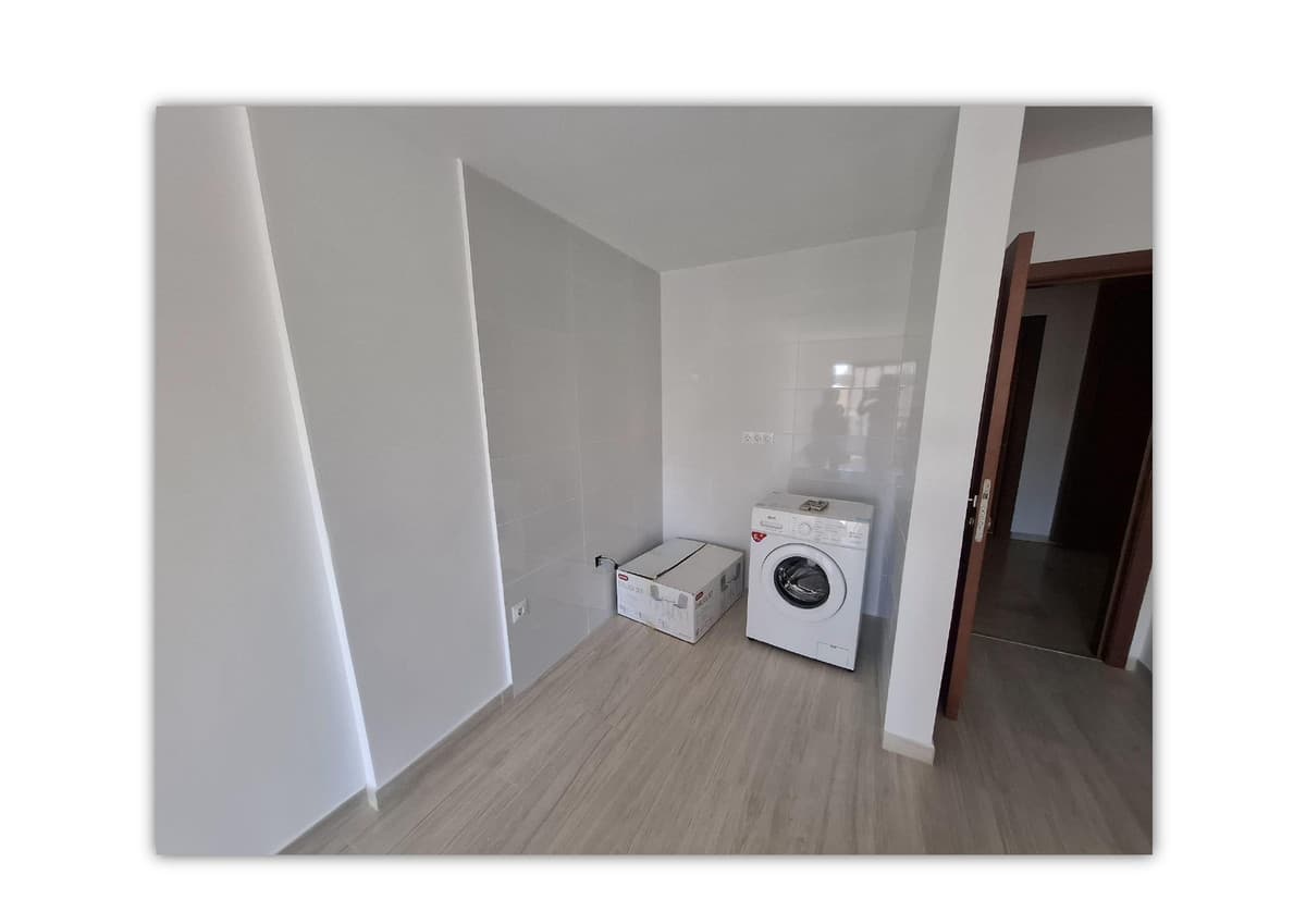Middle Floor Apartment in Fuengirola — photo 8 of 10