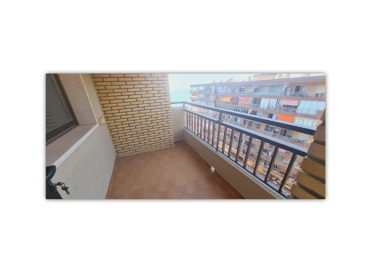 Middle Floor Apartment in Fuengirola — photo 9 of 10