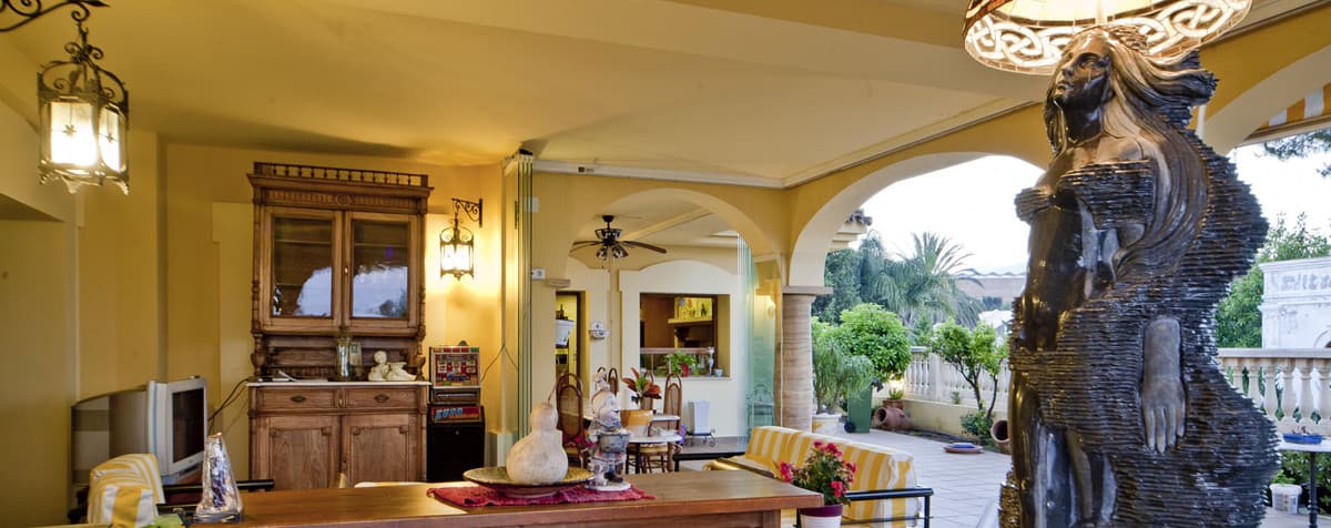 Detached Villa in Nueva Andalucía — photo 4 of 10
