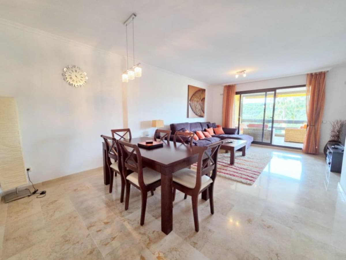 Ground Floor Apartment in Casares — photo 4 of 10