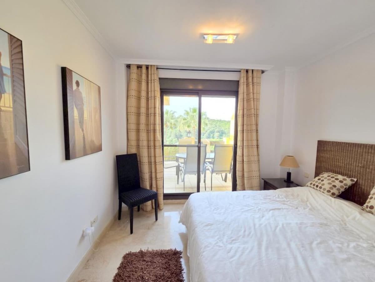 Ground Floor Apartment in Casares — photo 9 of 10