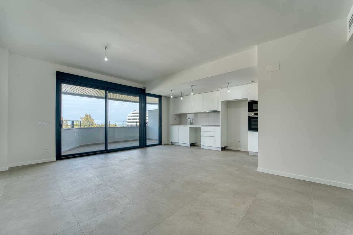 Middle Floor Apartment in Torremolinos — photo 2 of 10