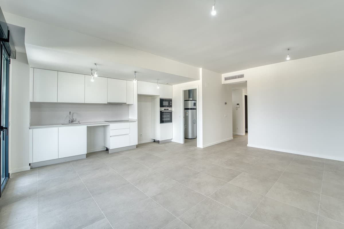 Middle Floor Apartment in Torremolinos — photo 3 of 10