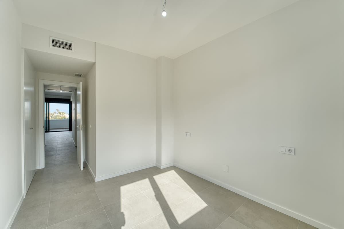 Middle Floor Apartment in Torremolinos — photo 5 of 10