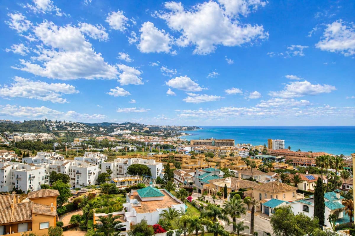 Penthouse in La Cala de Mijas — photo 1 of 10