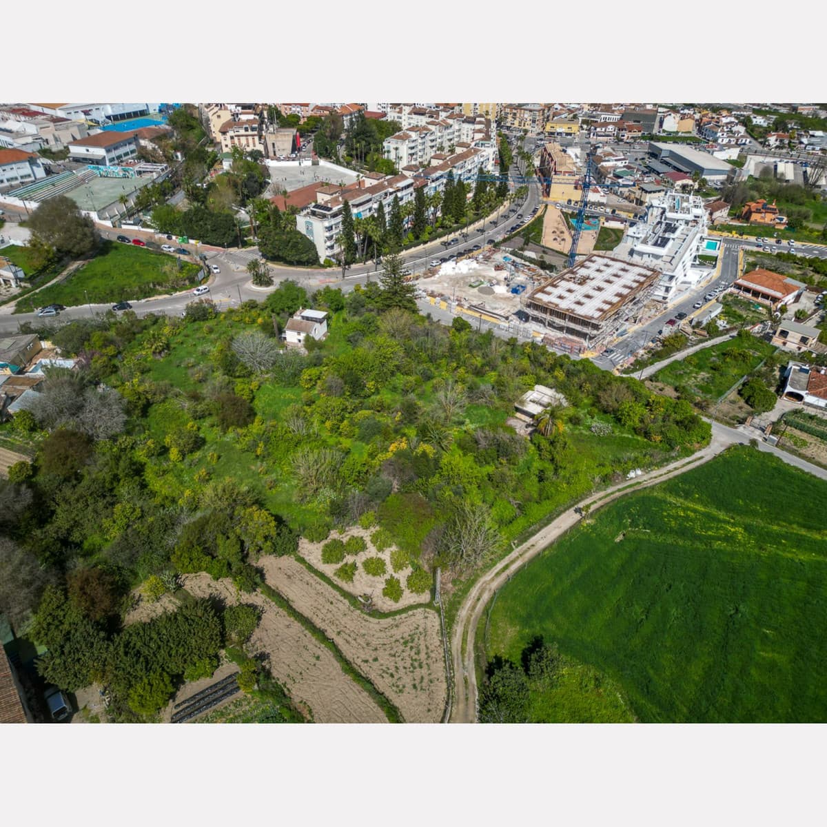 Residential Plot in Coín — photo 1 of 10