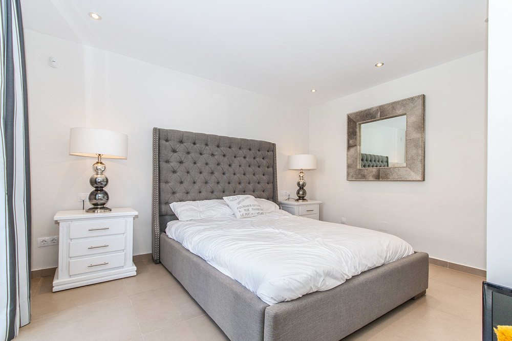 Penthouse in Elviria — photo 5 of 10