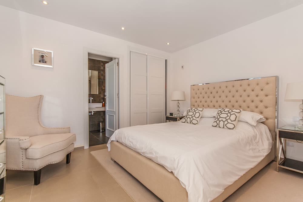 Penthouse in Elviria — photo 6 of 10