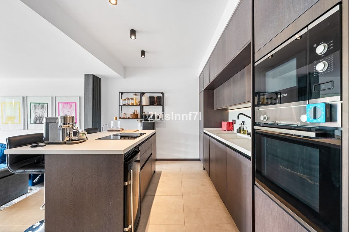 Top Floor Apartment in Elviria — photo 5 of 10