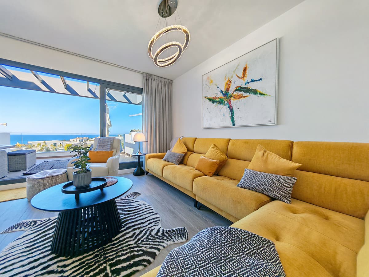 Penthouse in Cabopino — photo 1 of 10
