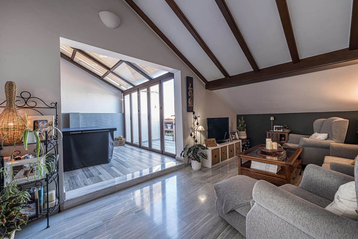 Penthouse Duplex in Los Pacos — photo 5 of 10