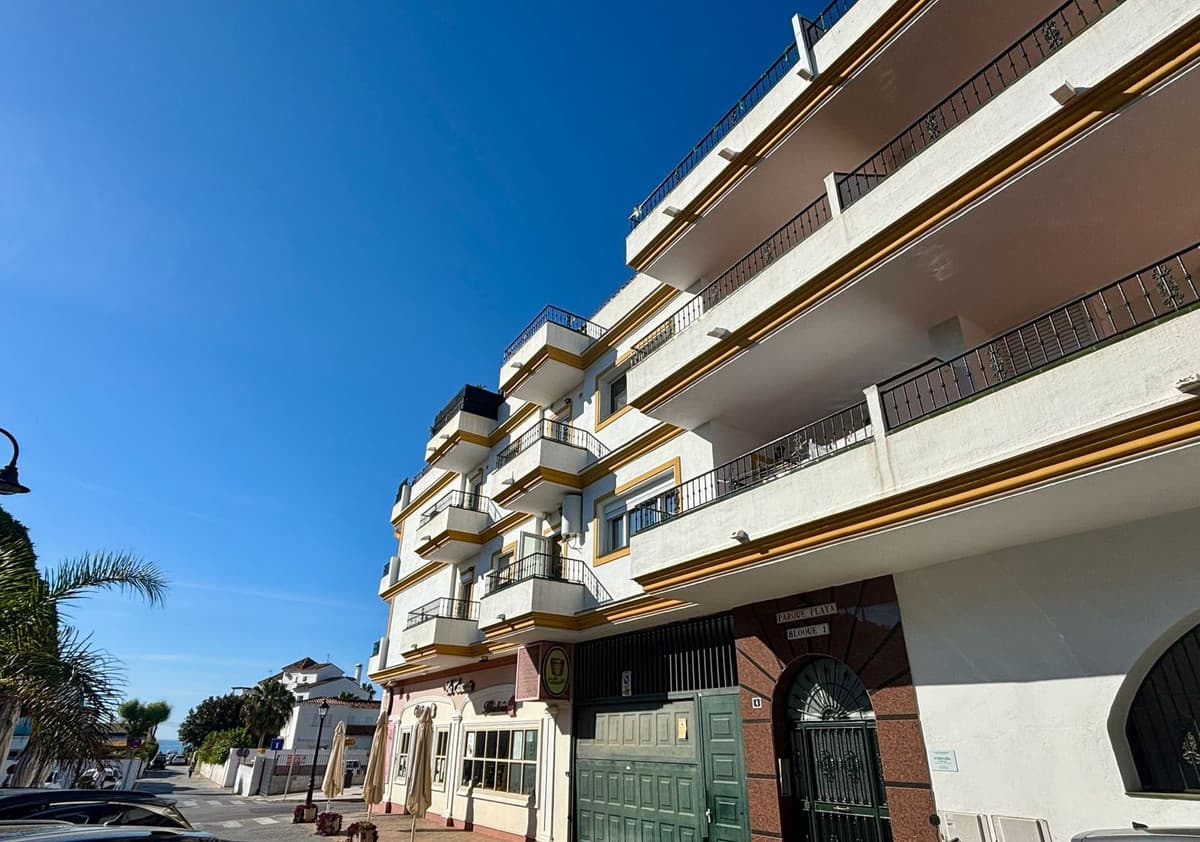 Middle Floor Apartment in La Cala de Mijas — photo 3 of 10