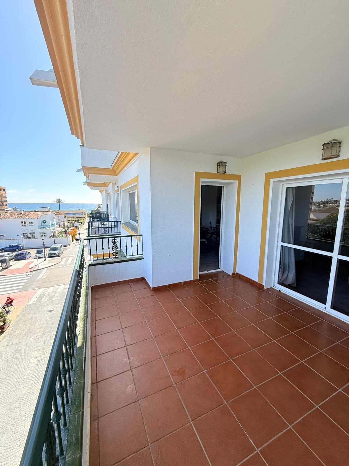 Middle Floor Apartment in La Cala de Mijas — photo 4 of 10