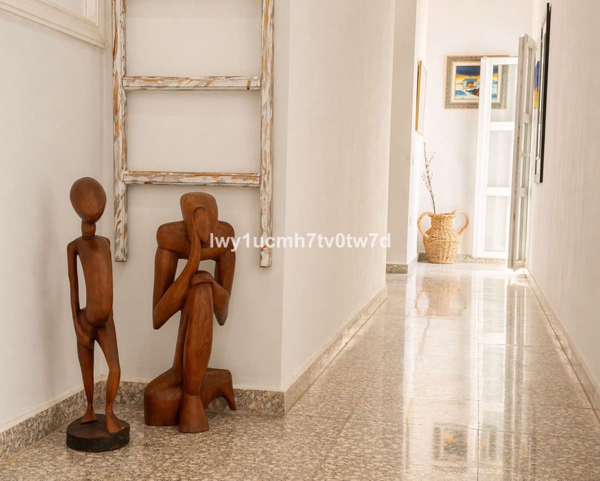 Detached Villa in Churriana — photo 2 of 10