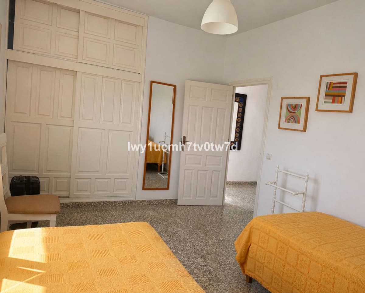 Detached Villa in Churriana — photo 8 of 10