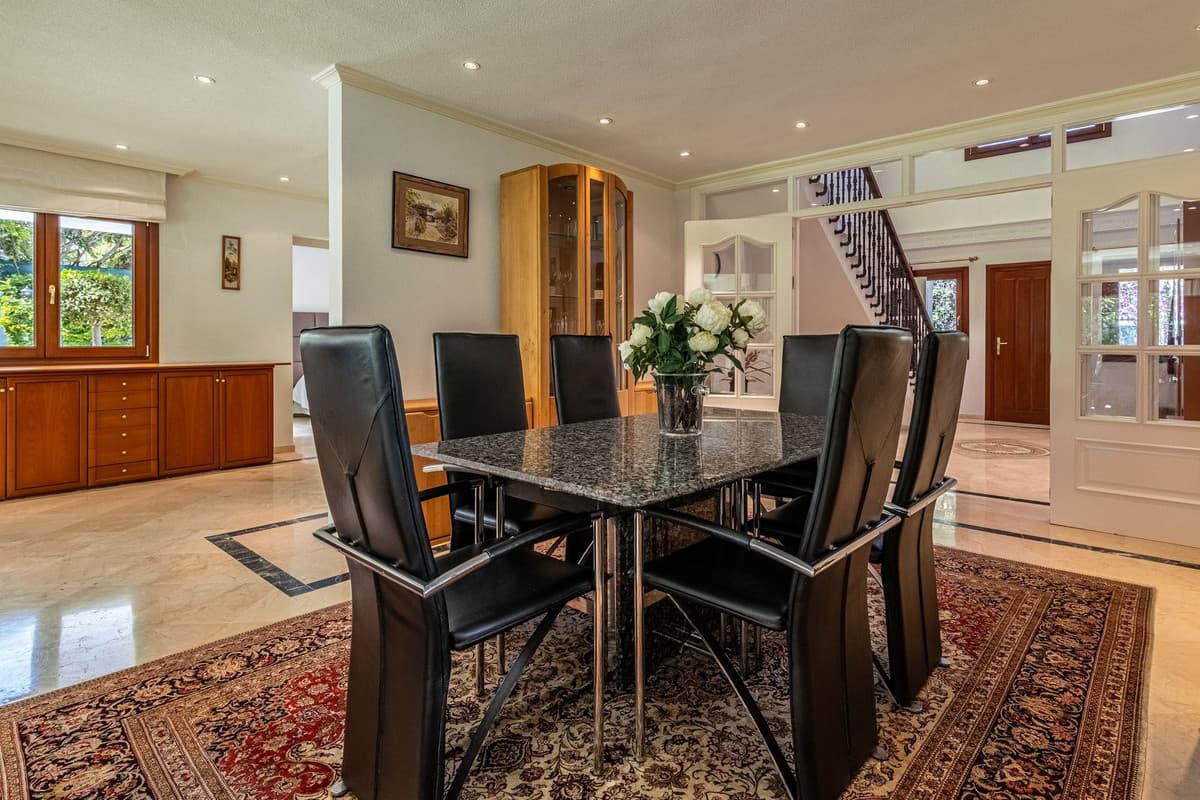Detached Villa in New Golden Mile — photo 3 of 10