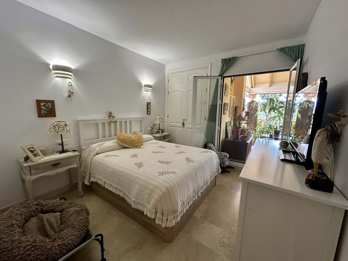 Ground Floor Apartment in Elviria — photo 5 of 10
