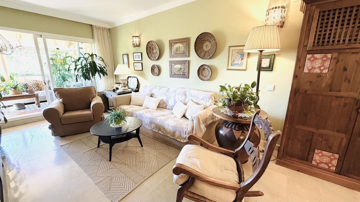 Ground Floor Apartment in Elviria — photo 8 of 10